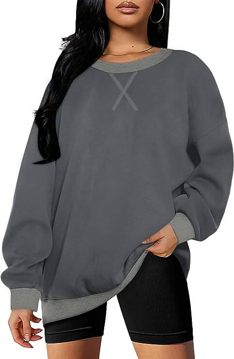 Oversized crewneck sweatshirt for winter. Pair with your favorite leggings for the perfect work from home winter outfit.